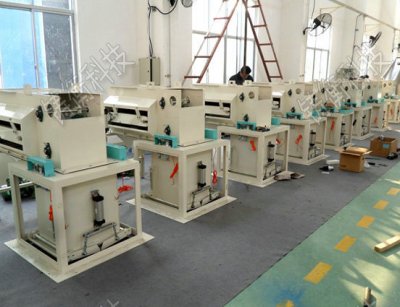 <b>100gС�Ͱ��ԄӰ��b�C�r��</b>