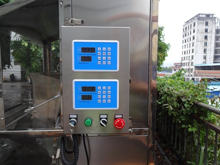 ���Ϸ��b�C