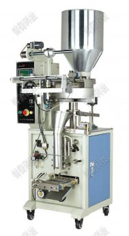 �Ϻ�С�Ͳ��~���b�C�S�ރr��